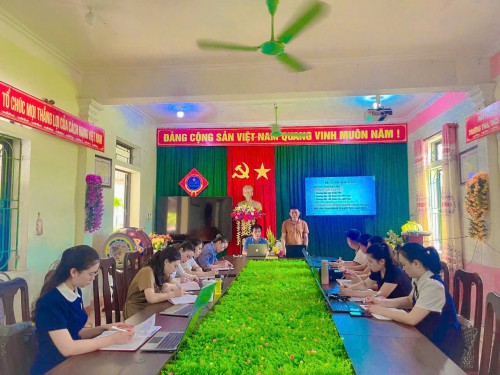 TẬP HUẤN CHUYÊN ĐỀ “NÂNG CAO HIỆU QUẢ DẠY HỌC TIẾNG VIỆT” VÀ “GIỚI THIỆU BỘ SÁCH GIÁO DỤC KỸ NĂNG SỐ”