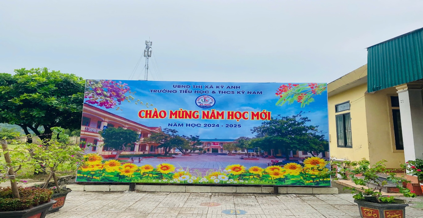 CÔNG TÁC CHUẨN BỊ CHO NGÀY KHAI GIẢNG NĂM HỌC 2024 – 2025 TẠI TRƯỜNG TH&THCS KỲ NAM