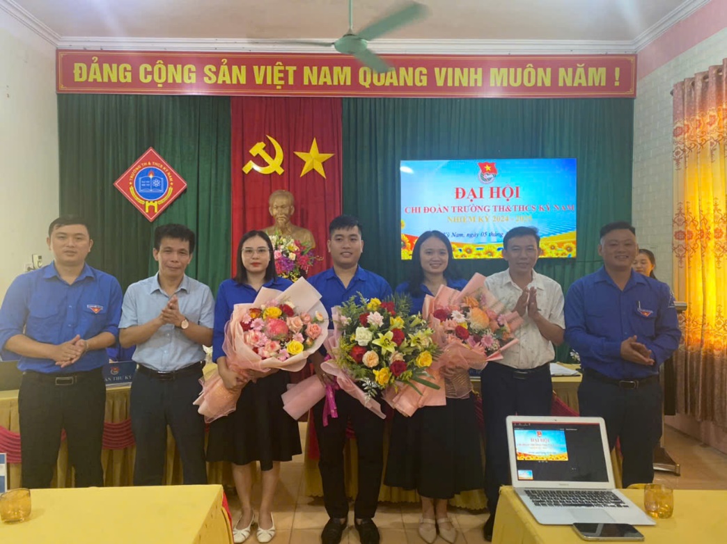 Đại hội Chi đoàn Trường TH&THCS Kỳ Nam - Đại hội của “Sức trẻ và tinh thần Nhiệt huyết”